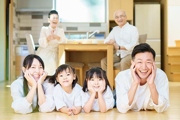 お祝いビデオでお父さんお母さんに感動のプレゼント